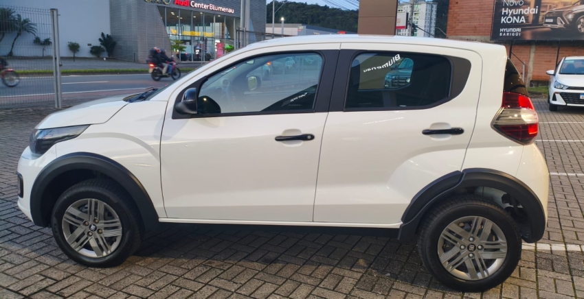 fiat mobi 1.0 firefly flex like. manual 4p 20266