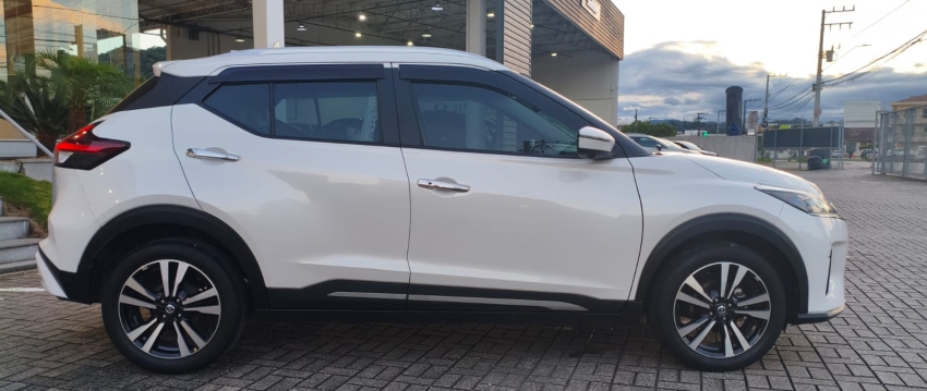 nissan kicks 1.6 16v flexstart exclusive xtronic flex 4p automatico 20223