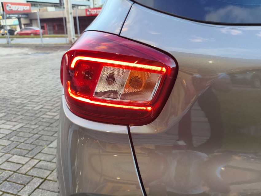 renault kwid 1.0 12v sce flex intense manual 4p 20268
