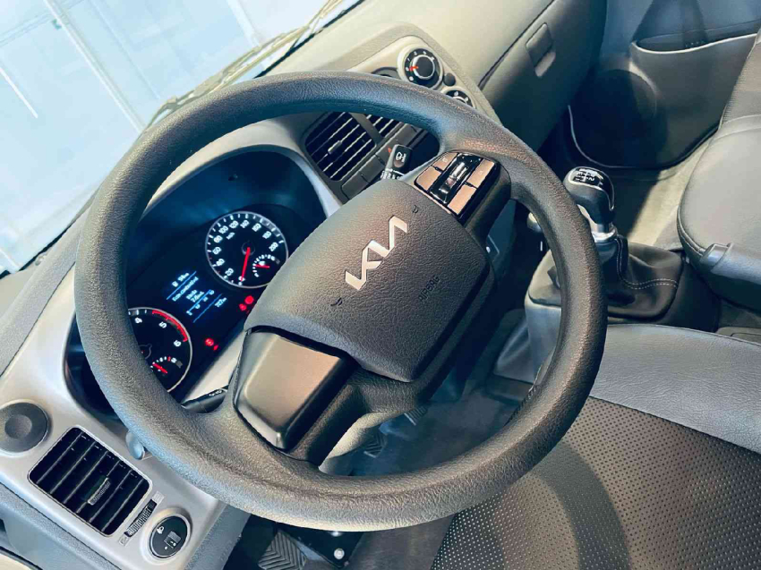 kia bongo 2.5 td diesel std cs 4x4 manual 2024