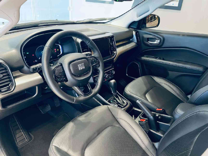 fiat toro 1.3 turbo 270 flex volcano at6 2023