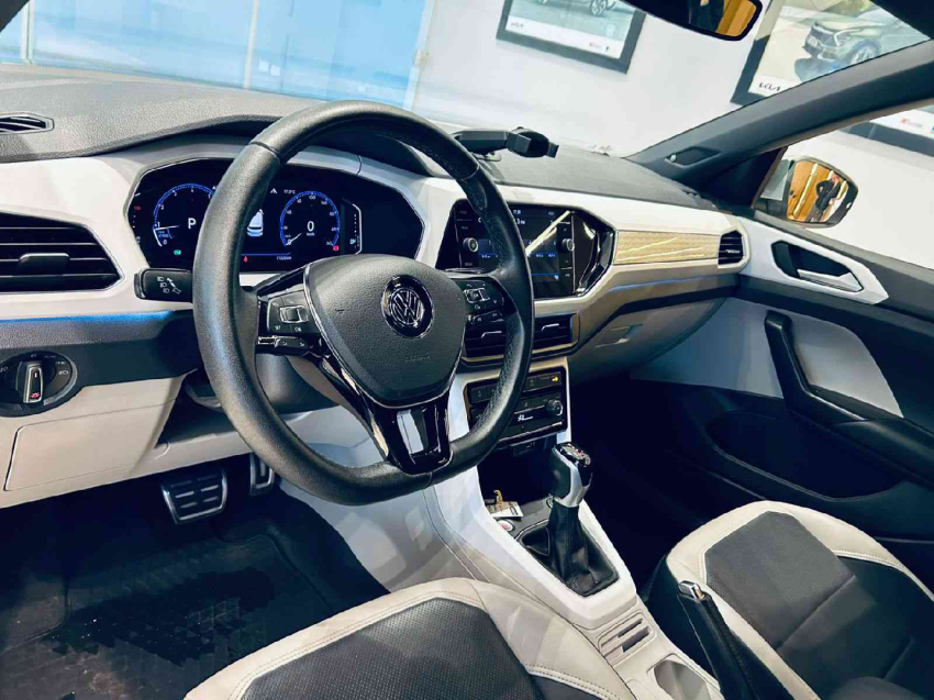 volkswagen t-cross 1.4 250 tsi total flex highline automatico 4p 2020