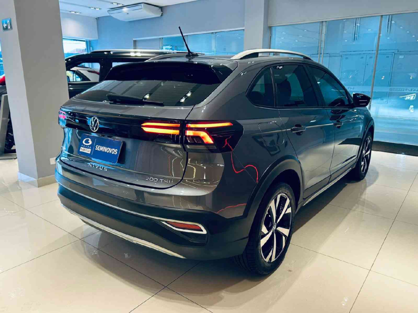 volkswagen nivus 1.0 200 tsi total flex highline automatico 4p 2024