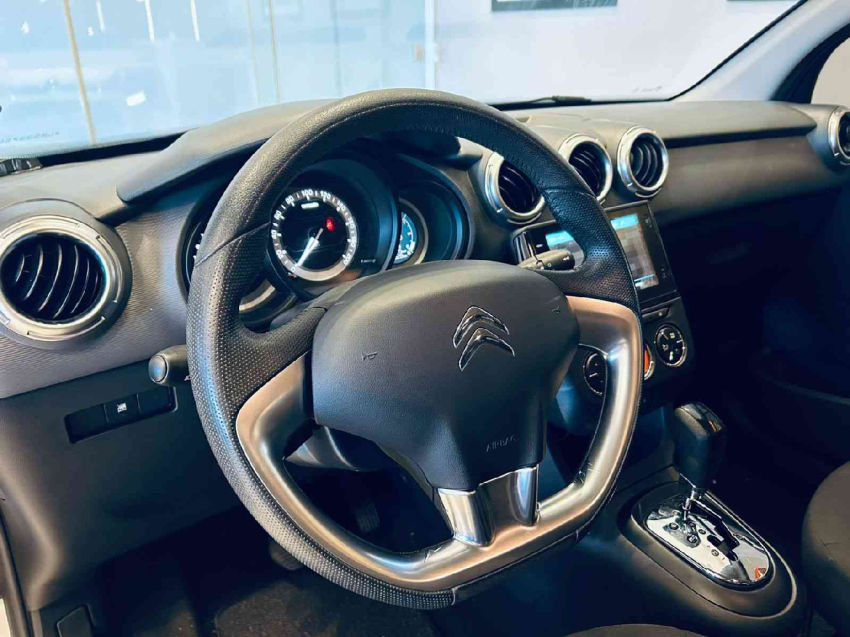 citroen c3 1.6 vti 120 flex urban trail eat6 4p automatico 2020