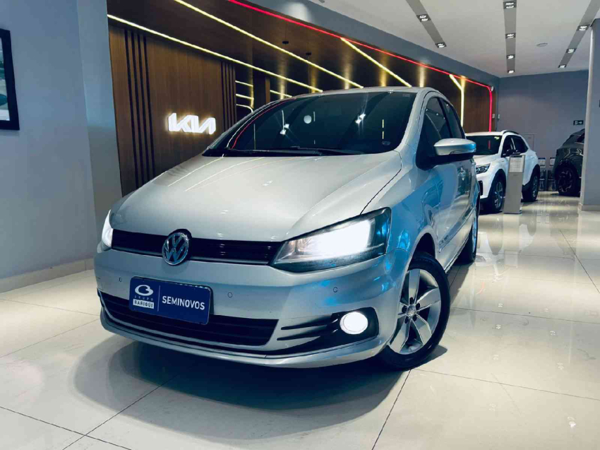volkswagen fox 1.6 msi comfortline 8v flex 4p manual 2016 volkswagen fox 1.6 msi comfortline 8v flex 4p manual 2016