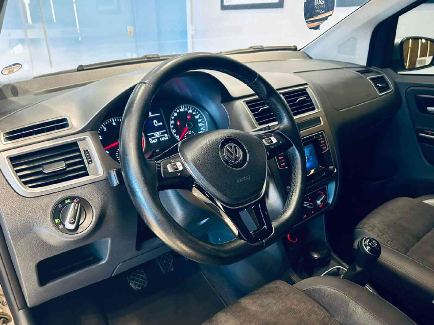 volkswagen fox 1.6 msi comfortline 8v flex 4p manual 2016