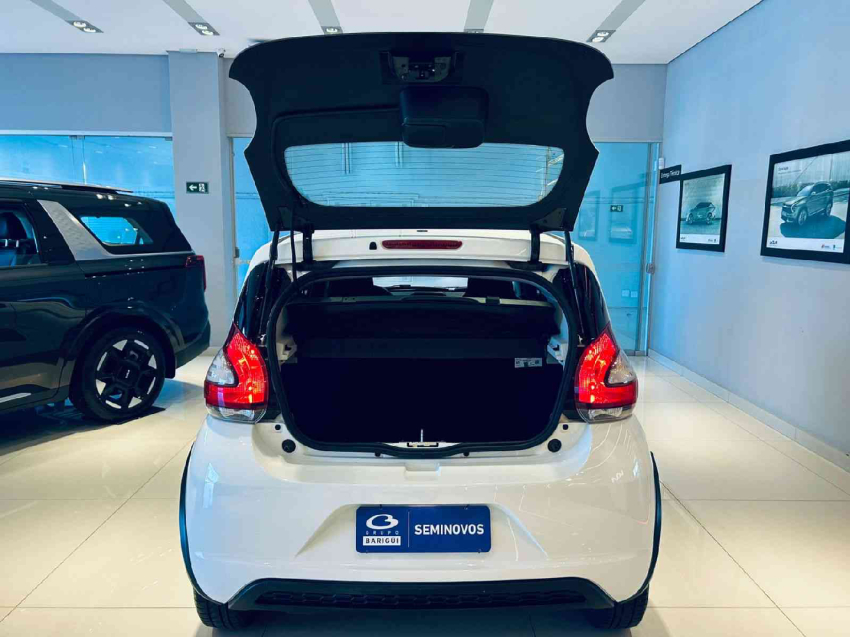fiat mobi 1.0 evo flex like. manual 4p 2024