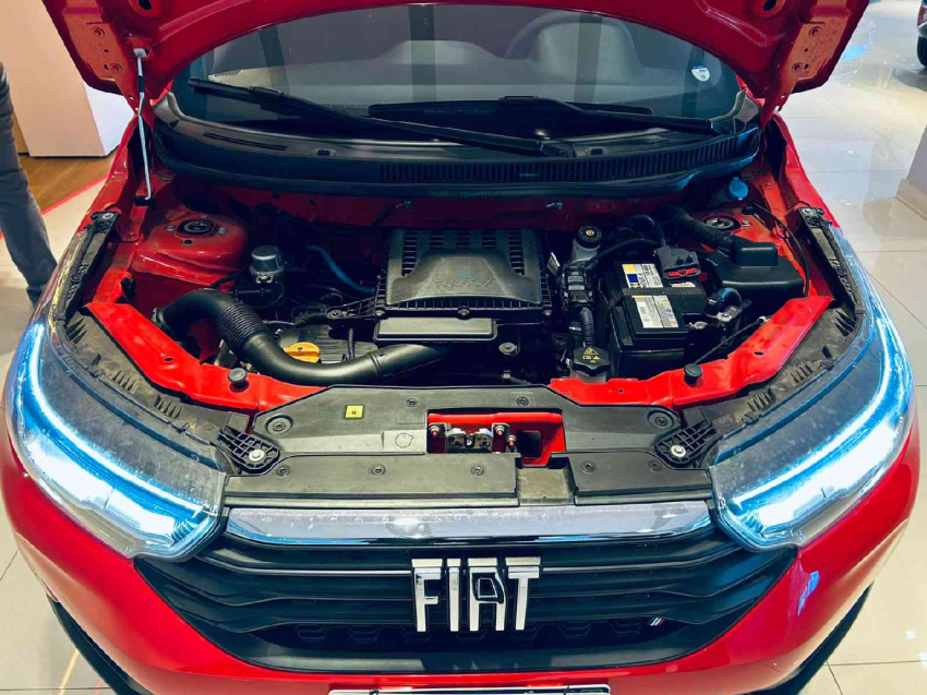 fiat strada 1.3 firefly flex volcano cd cvt 2p automatico 2025