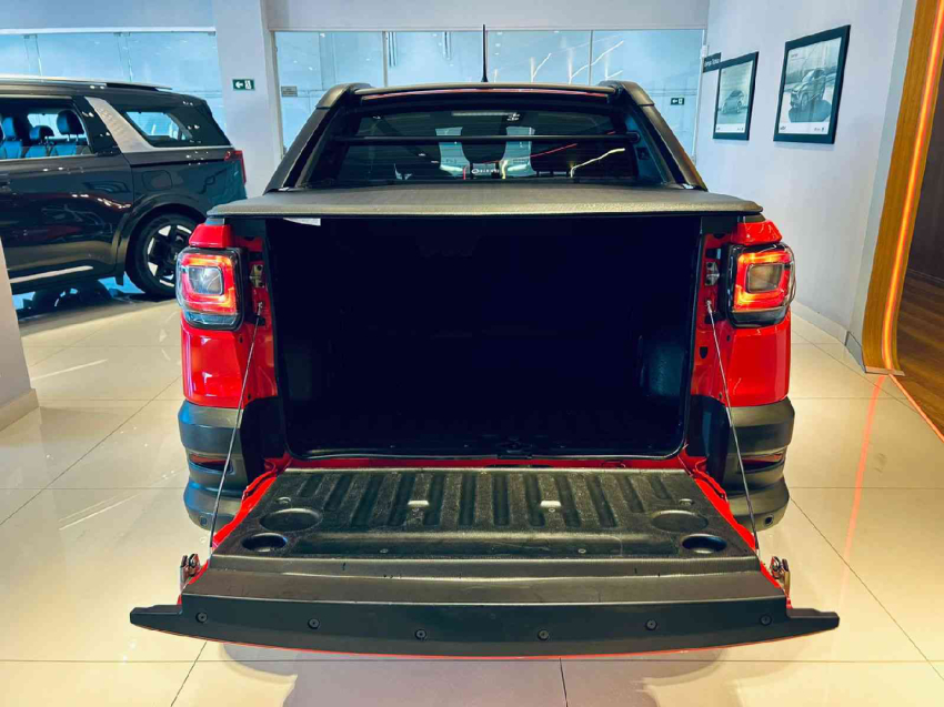 fiat strada 1.3 firefly flex volcano cd cvt 2p automatico 2025