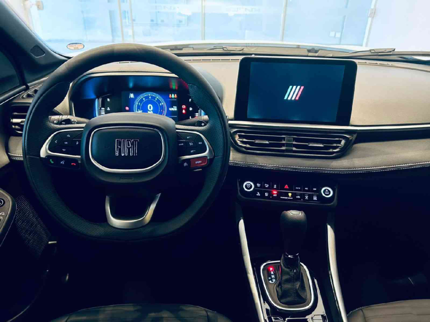 fiat fastback 1.0 turbo 200 flex impetus cvt 4p automatico 2025