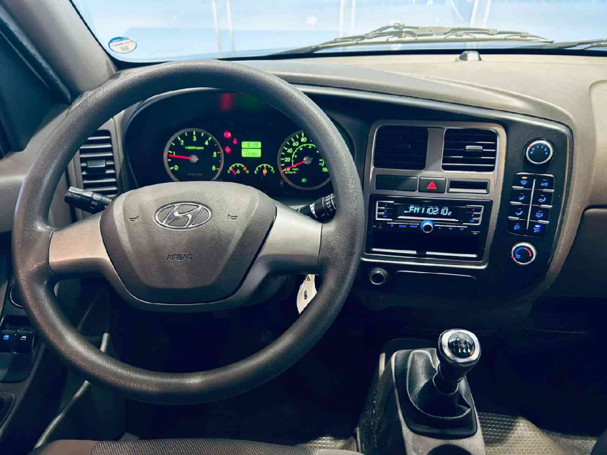 hyundai hr 2.5 longo sem cacamba 4x2 16v 130cv turbo intercooler diesel 2p manual 2022