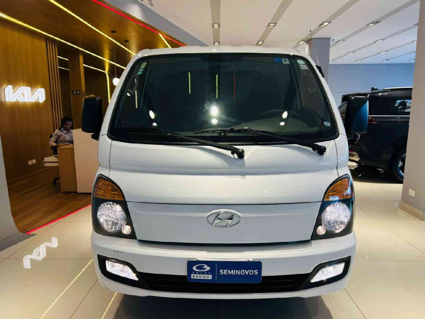 hyundai hr 2.5 longo sem cacamba 4x2 16v 130cv turbo intercooler diesel 2p manual 2022