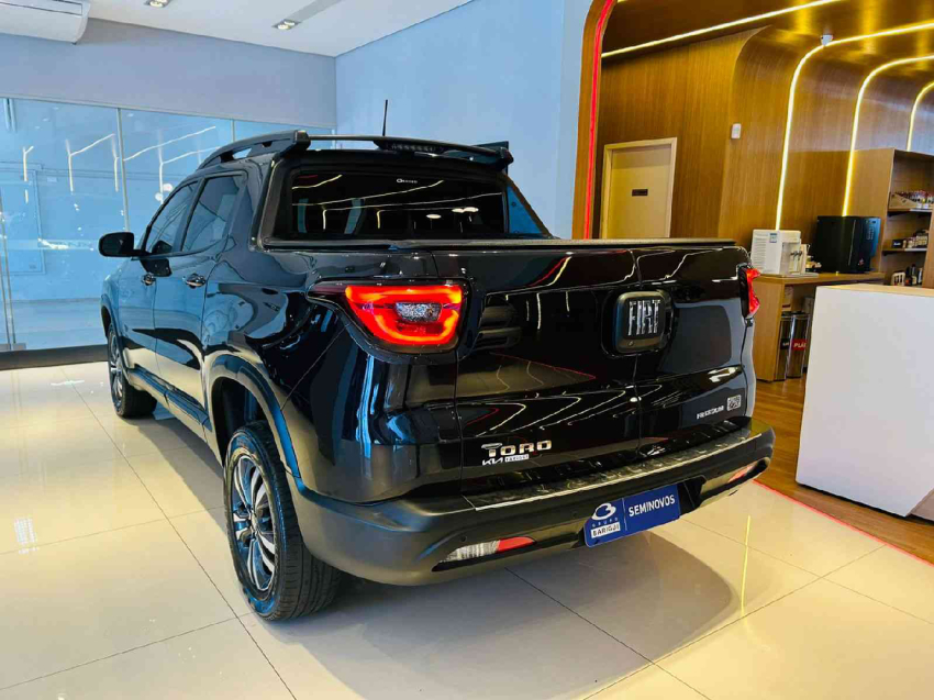 fiat toro 1.3 turbo 270 flex freedom at6 4p automatico 202414