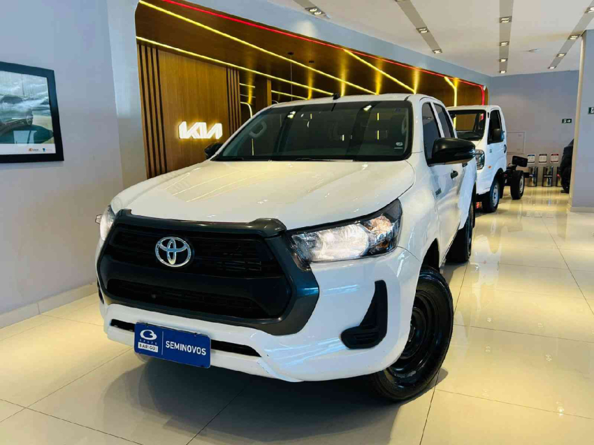 toyota hilux 2.8 d-4d turbo diesel cd power pack 4x4 manual 4p 2024