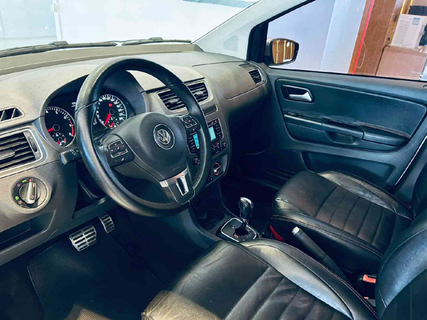 volkswagen crossfox 1.6 flex 20145