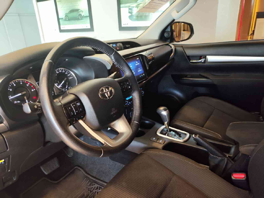 toyota hilux 2.8 d-4d turbo diesel cd sr 4x4 automatico 4p 20244