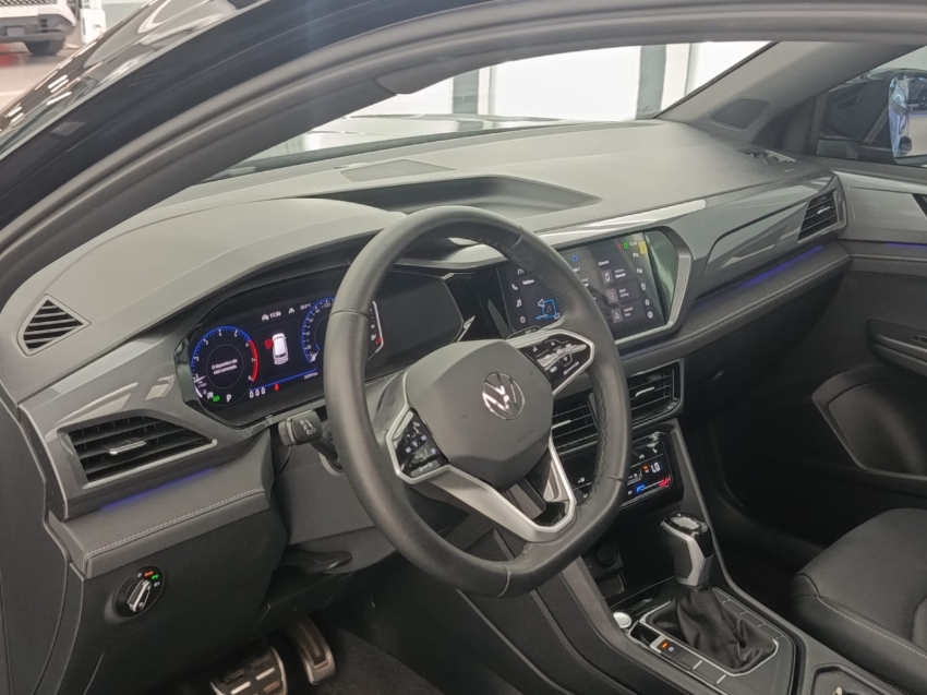 volkswagen taos 1.4 250 tsi total flex highline automatico 4p 20244