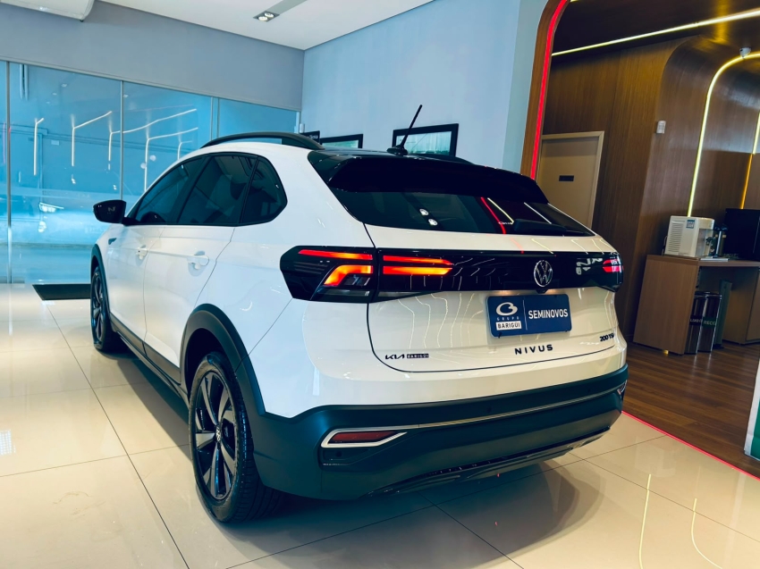 volkswagen nivus 1.0 200 tsi total flex highline automatico 4p 20243
