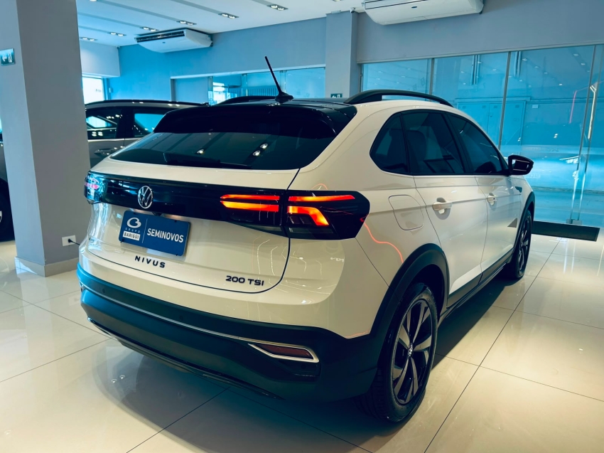 volkswagen nivus 1.0 200 tsi total flex highline automatico 4p 20245