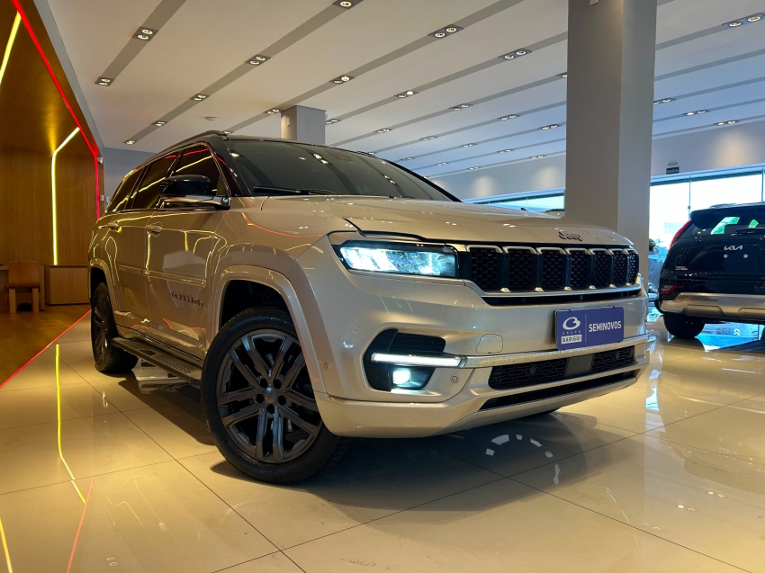 jeep commander 1.3 t270 turbo flex overland at6 2.2 diesel 4p automatico 20252