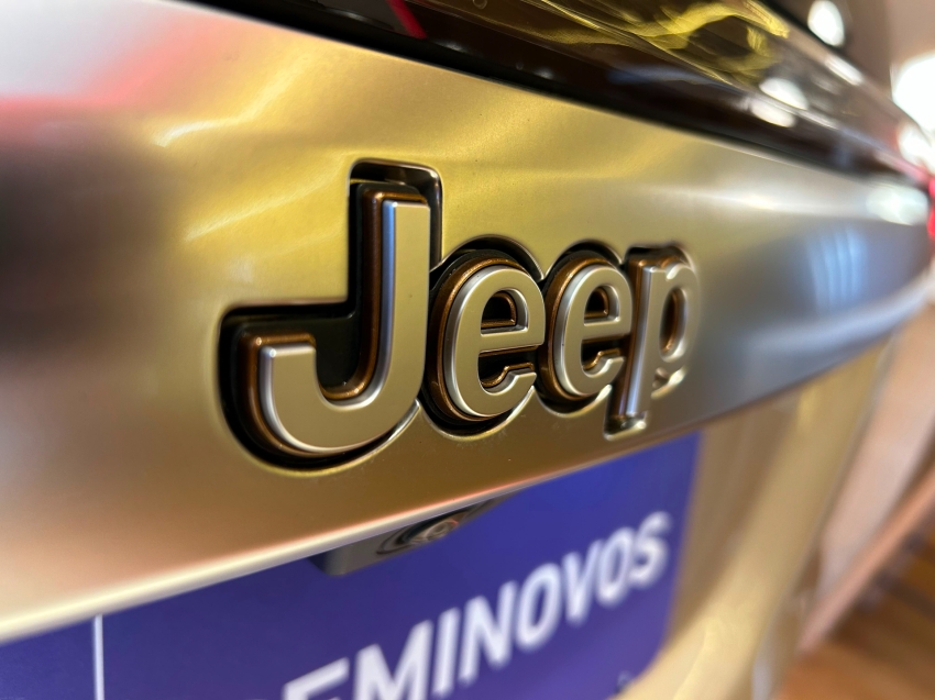 jeep commander 1.3 t270 turbo flex overland at6 2.2 diesel 4p automatico 20255