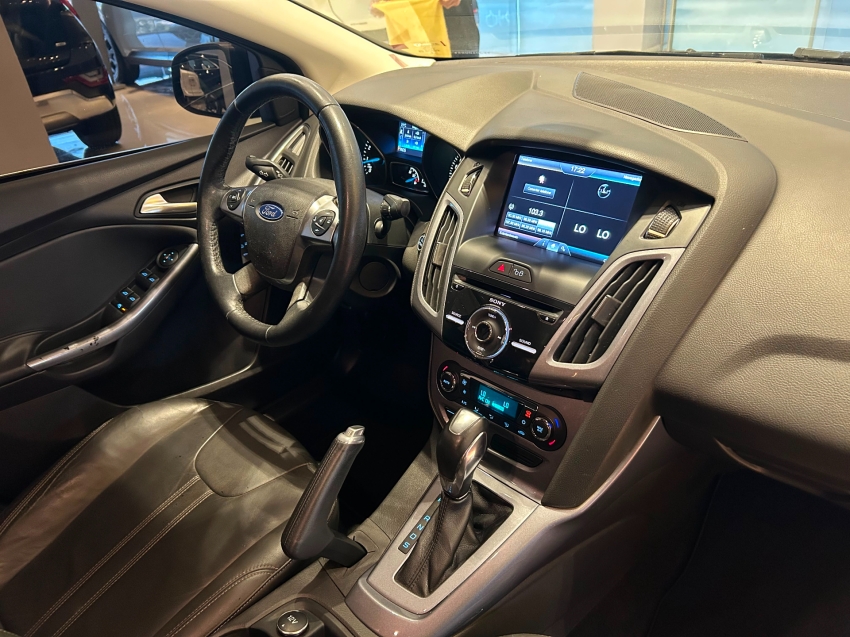 ford focus 2.0 titanium 16v flex 4p powershift 1.6 semiautomatico 20147
