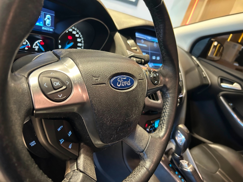 ford focus 2.0 titanium 16v flex 4p powershift 1.6 semiautomatico 201411