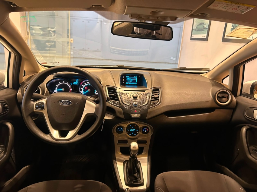 ford fiesta 1.6 se sedan 16v flex 4p manual 20146