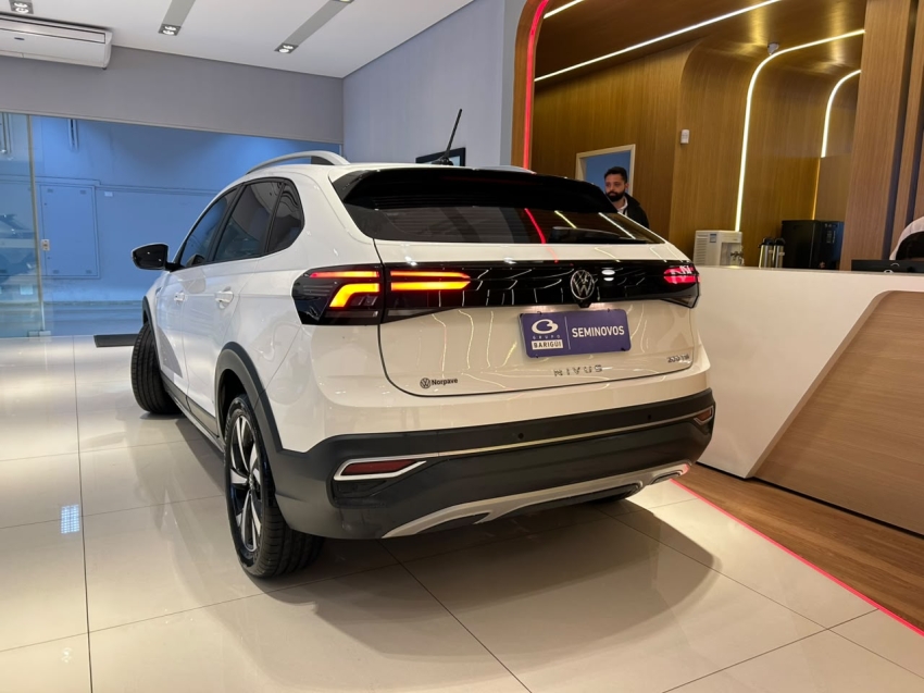 volkswagen nivus 1.0 200 tsi total flex highline automatico 4p 20245