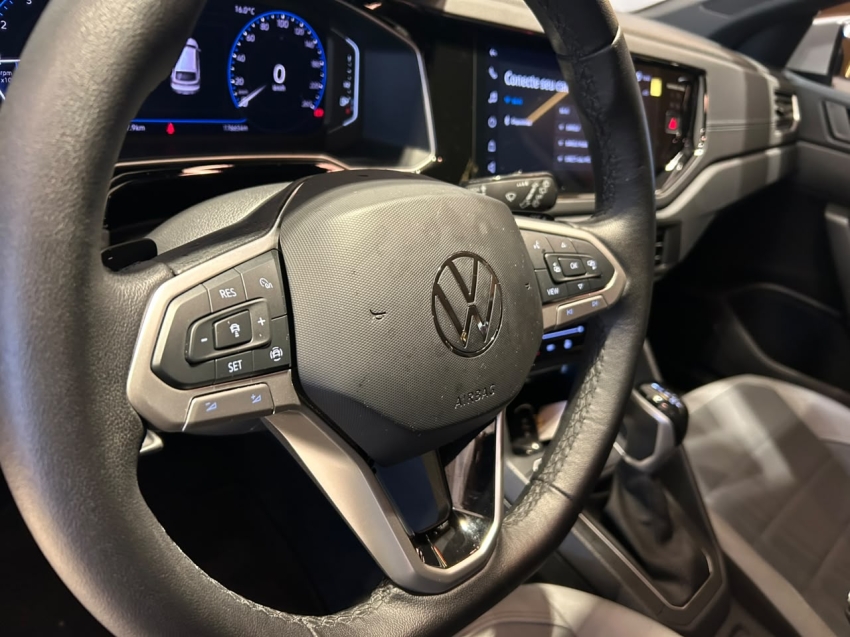 volkswagen nivus 1.0 200 tsi total flex highline automatico 4p 202410