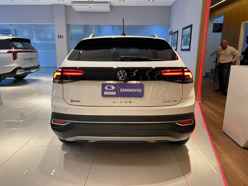 volkswagen nivus 1.0 200 tsi total flex highline automatico 4p 20244