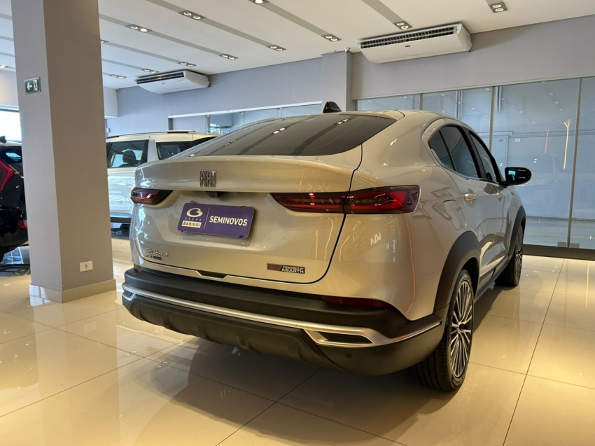 fiat fastback 1.3 turbo 270 flex limited edition at6 4p automatico 20243