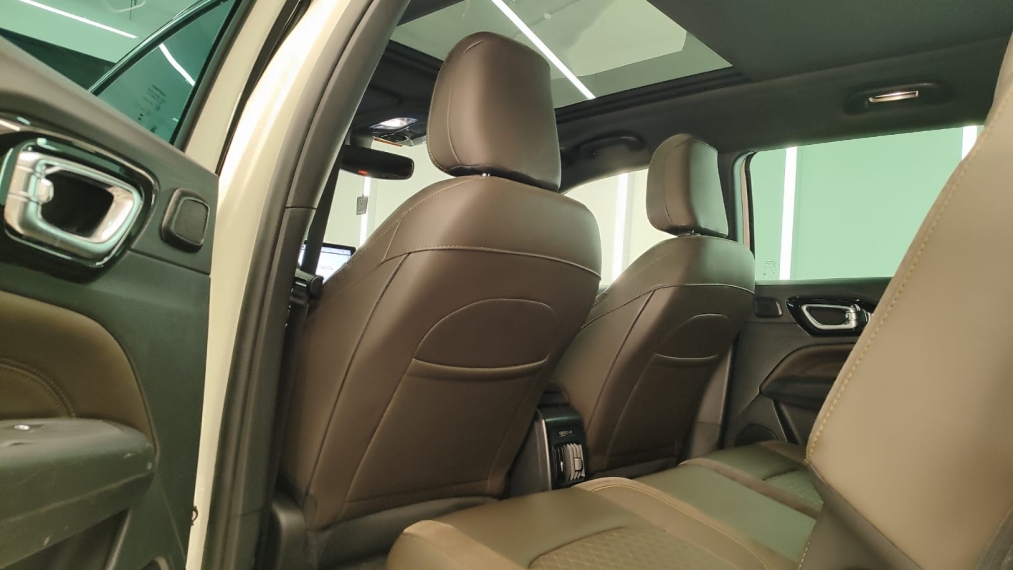 jeep commander 1.3 t270 turbo flex overland at6 4p manual 20232