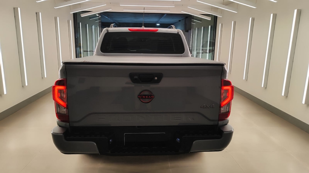 nissan frontier 2.3 16v turbo diesel pro4x cd 4x4 automatico 4p 20243