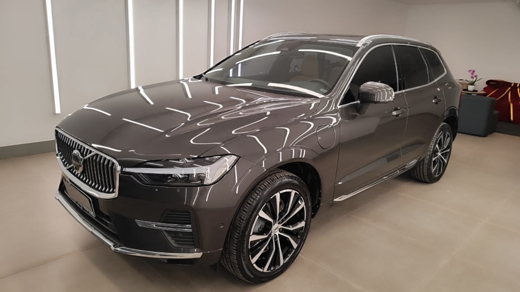 volvo xc60 2.0 t8 recharge plus awd geartronic diesel 4p manual 20232