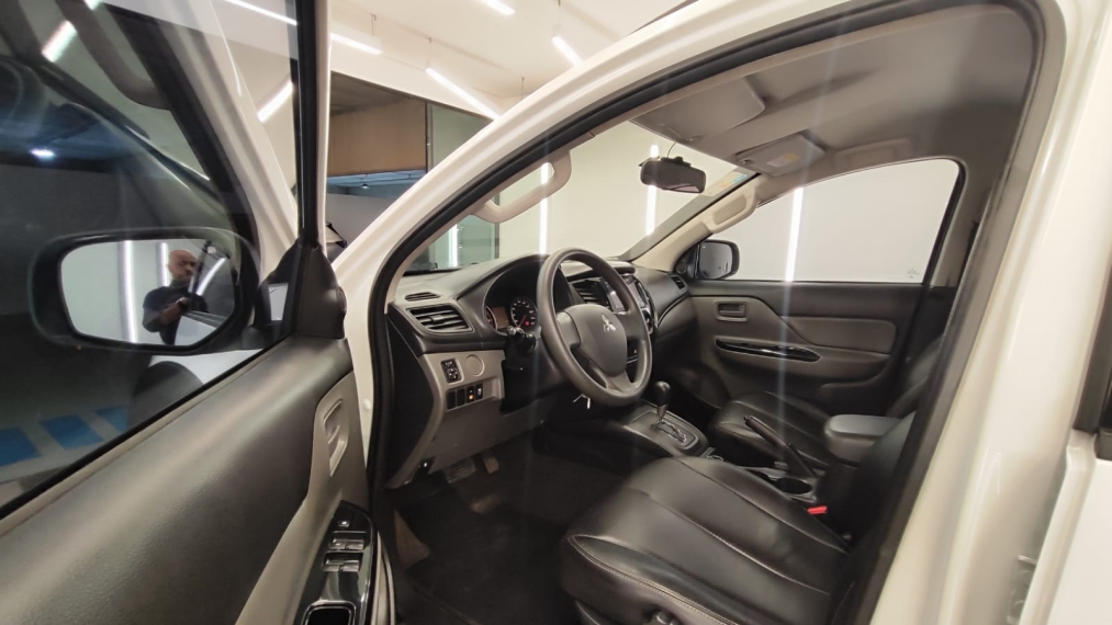 mitsubishi l200 triton 2.4 16v turbo diesel savana gls cd 4x4 automatico 2.0 4p manual 20228