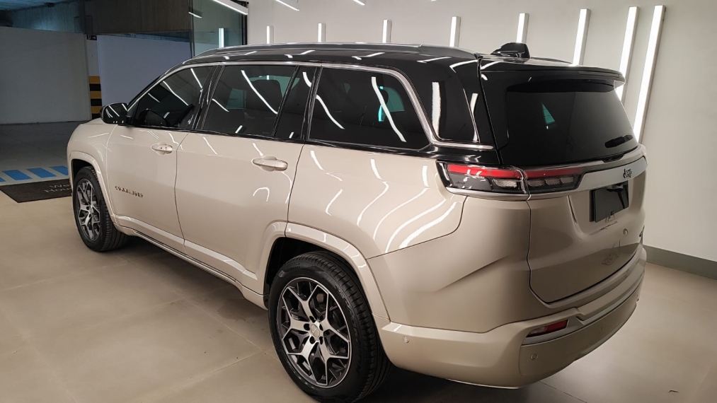 jeep commander 1.3 t270 turbo flex overland at6 4p manual 20225