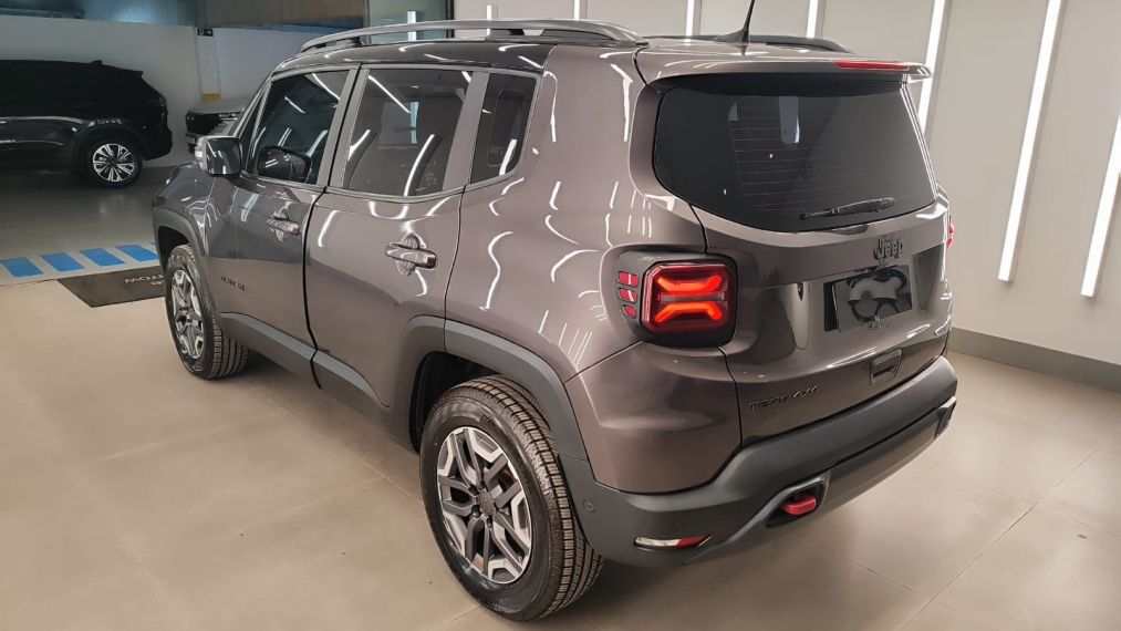 jeep renegade 1.3 t270 turbo flex trailhawk 4x4 at9 4p manual 20223