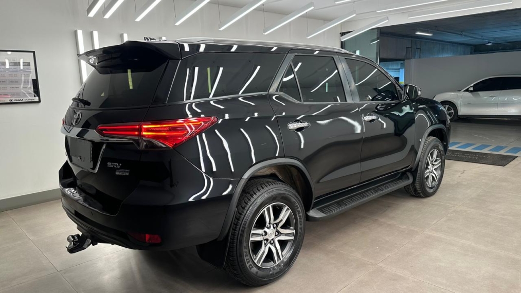 toyota hilux sw4 2.7 srv 7 lugares 4x2 16v flex 4p automatico manual 20195