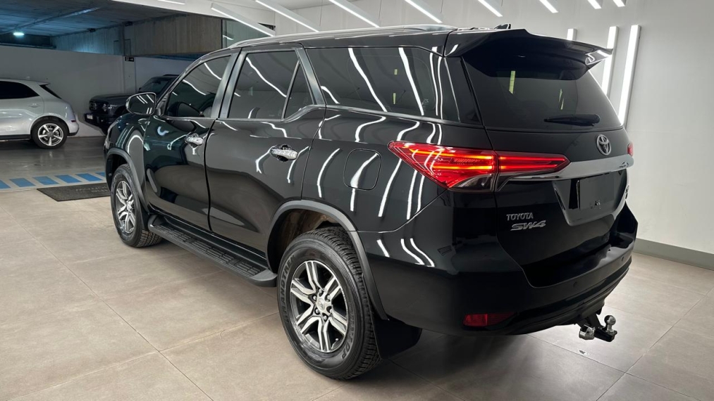 toyota hilux sw4 2.7 srv 7 lugares 4x2 16v flex 4p automatico manual 20194