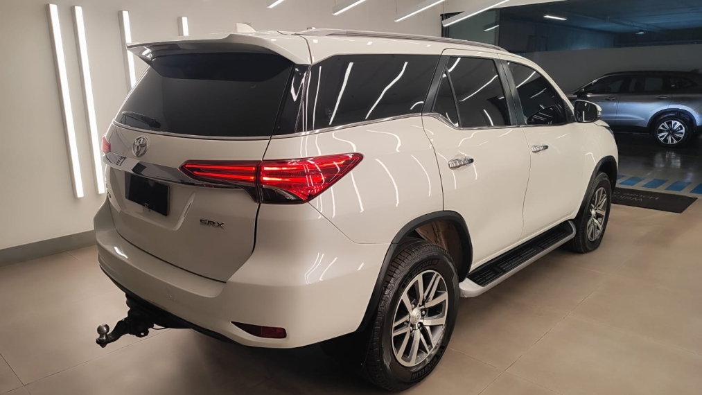 toyota hilux sw4 2.8 srx 4x4 7 lugares 16v turbo intercooler diesel 4p automatico manual 20204