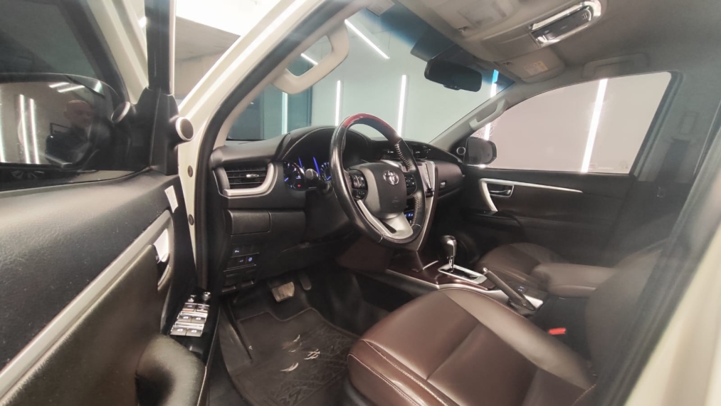 toyota hilux sw4 2.8 srx 4x4 7 lugares 16v turbo intercooler diesel 4p automatico manual 20205