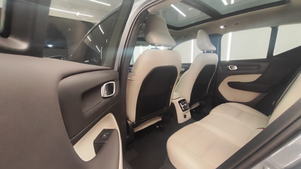 volvo xc40 1.5 t5 recharge inscription geartronic hibrido 4p manual 20225