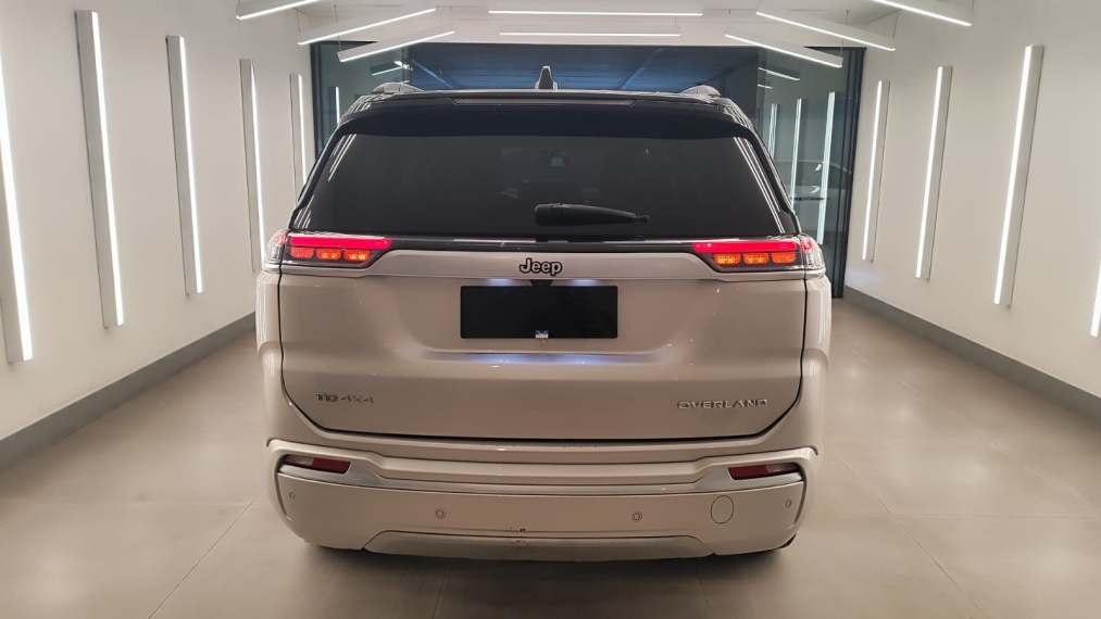 jeep commander 1.3 t270 turbo flex overland at6 2.0 diesel 4p manual 20226