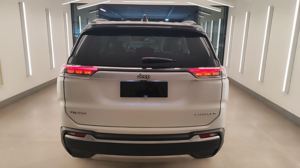 jeep commander 2.0 td380 turbo diesel limited at9 4p automatico 20225