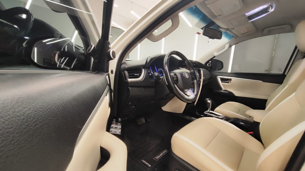 toyota hilux sw4 2.8 srx diamond 4x4 7 lugares 16v turbo intercooler diesel 4p automatico manual 20204