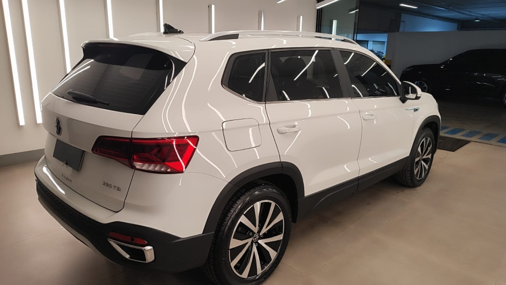 volkswagen taos 1.4 250 tsi total flex highline automatico 4p 20226