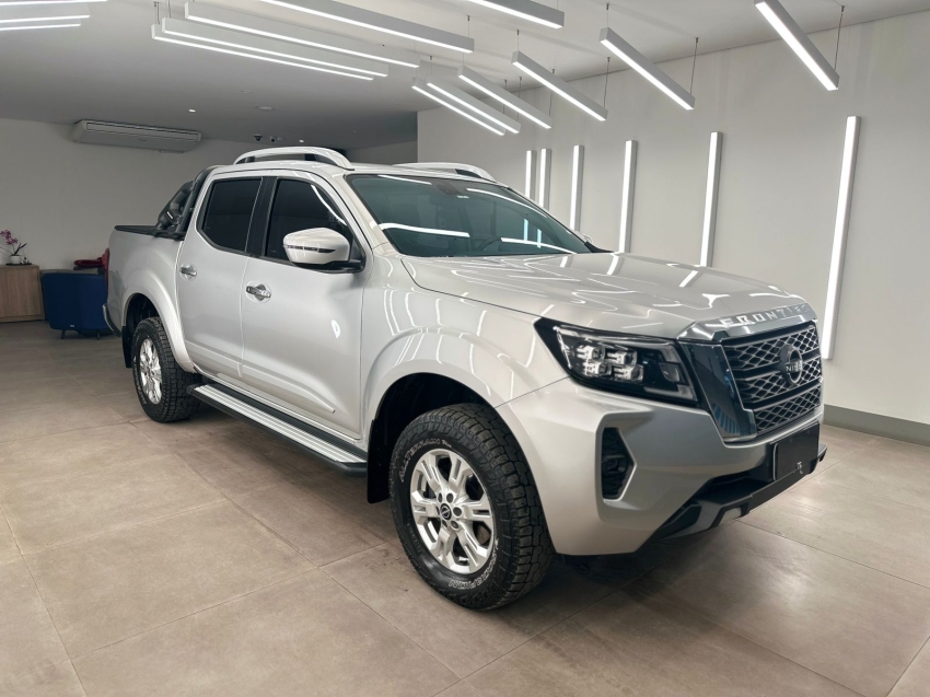 nissan frontier 2.3 16v turbo diesel platinum cd 4x4 automatico 4p manual 20241