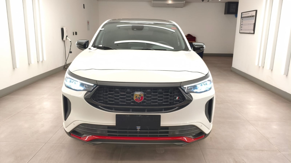 fiat fastback 1.3 turbo 270 flex abarth at6 4p automatico 2025