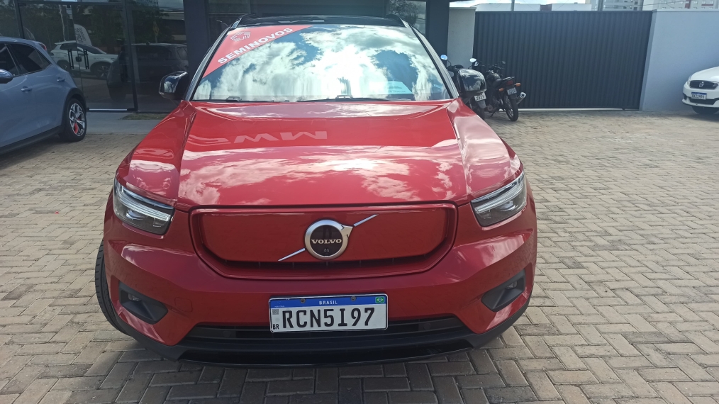 volvo xc40 p8 recharge electric bev pure awd.2